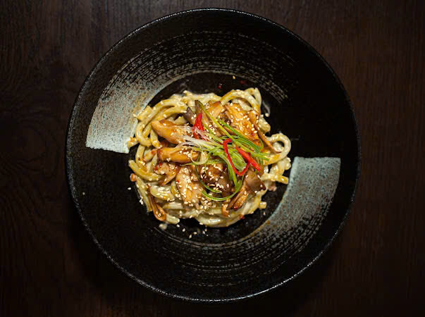 Udon with seasame sauce